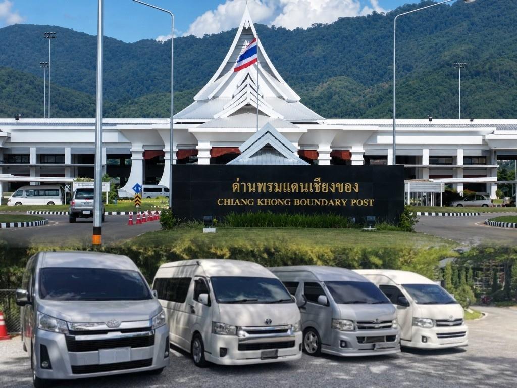 From Chiang Mai to Chiang Khong Border by Van